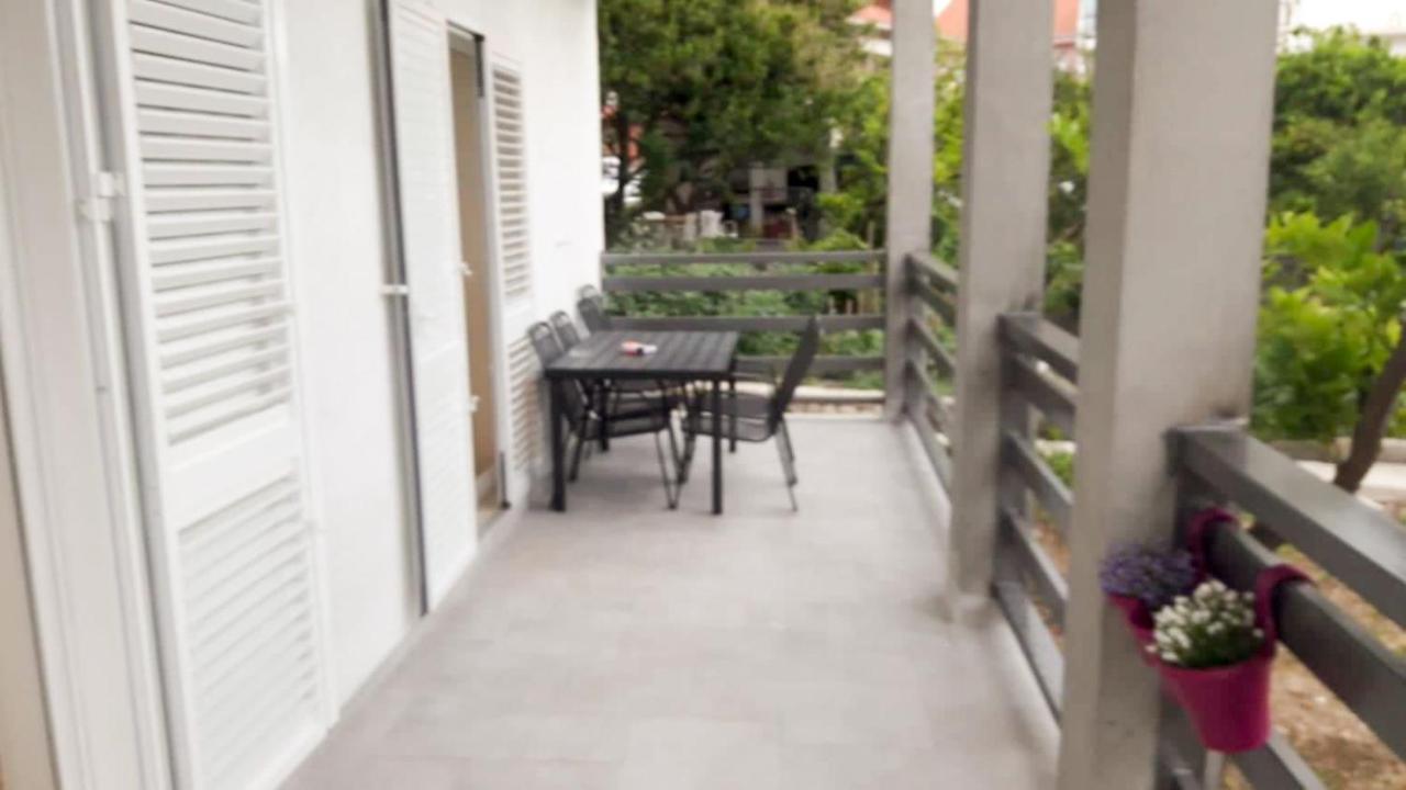 Apartman Ivana Podgora Ngoại thất bức ảnh